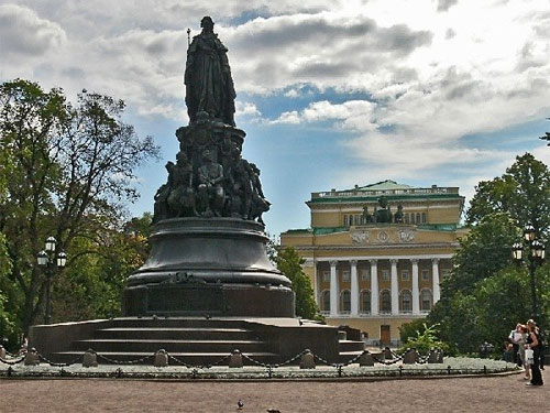 открытие памятника Екатерине II на площади Островского